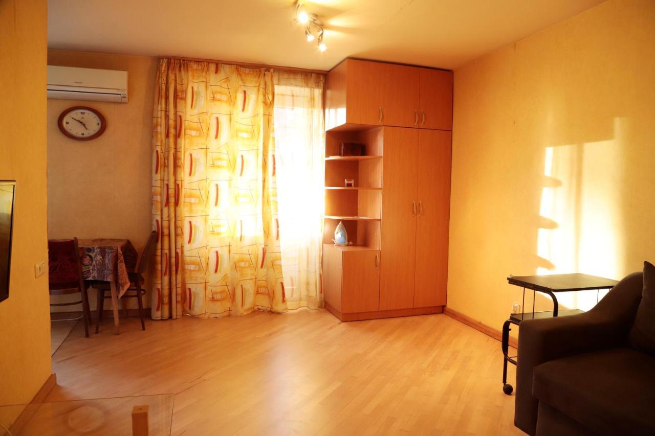 Am Studio Apartment Yerevan Exterior photo